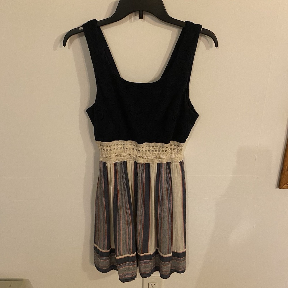 Three Pink Hearts Size L Dress Stretchy Sleeveless Lace Top‎ Fully Lined
